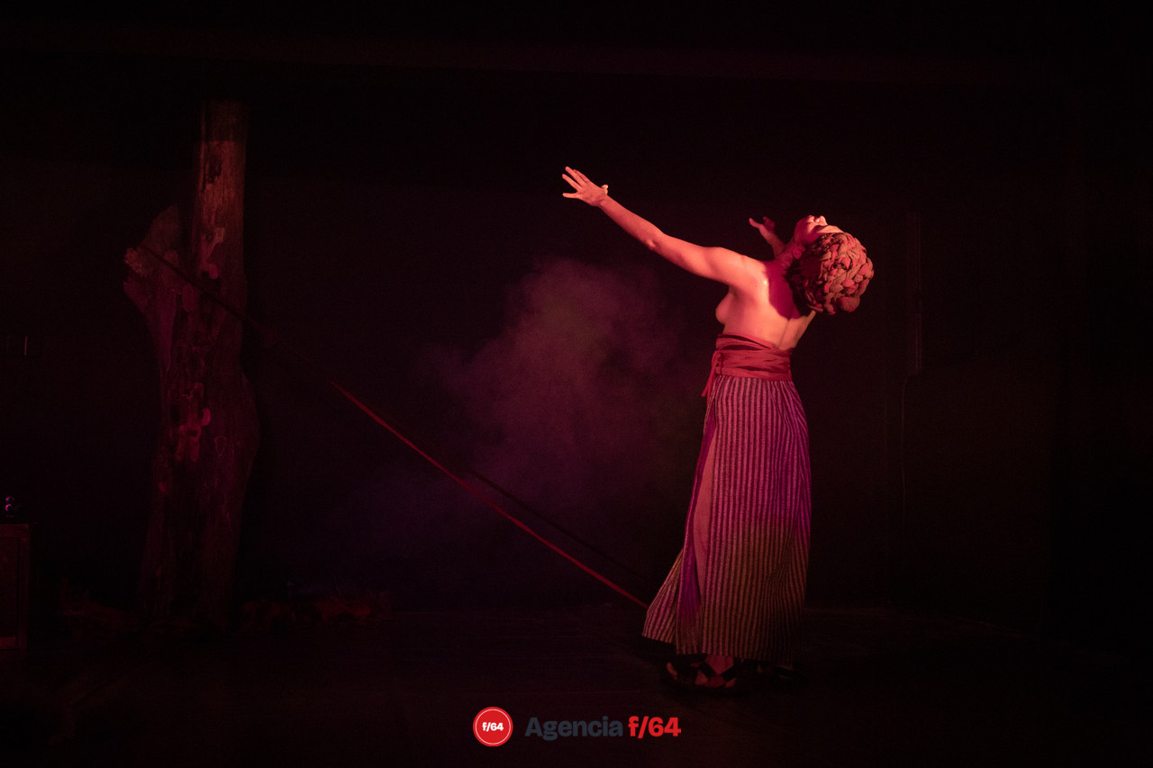 "Singüara"
Cristina Zamora, ejecutante.
