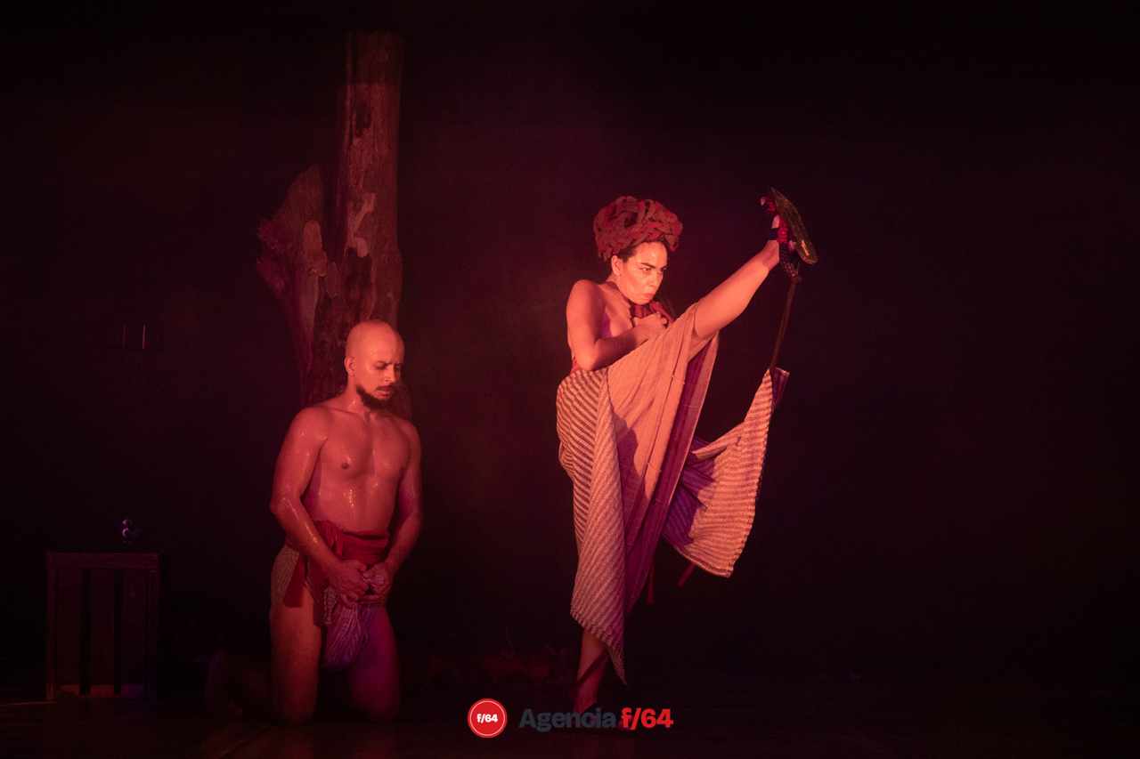 "Singüara"
Cristina Zamora y Rafael Hernández Ramos, ejecutantes.