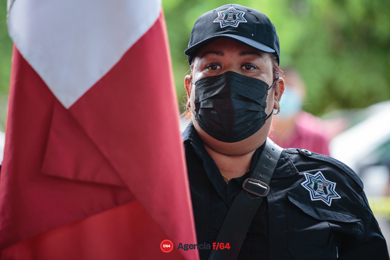Escolta de la bandera, Policía Municipal de Armería 