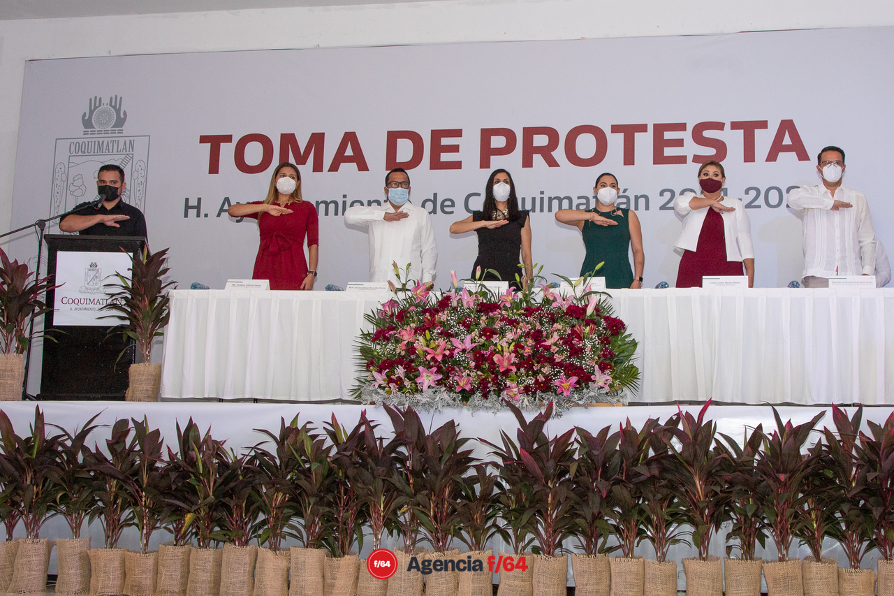 Toma de protesta de Leonor Alcaráz.