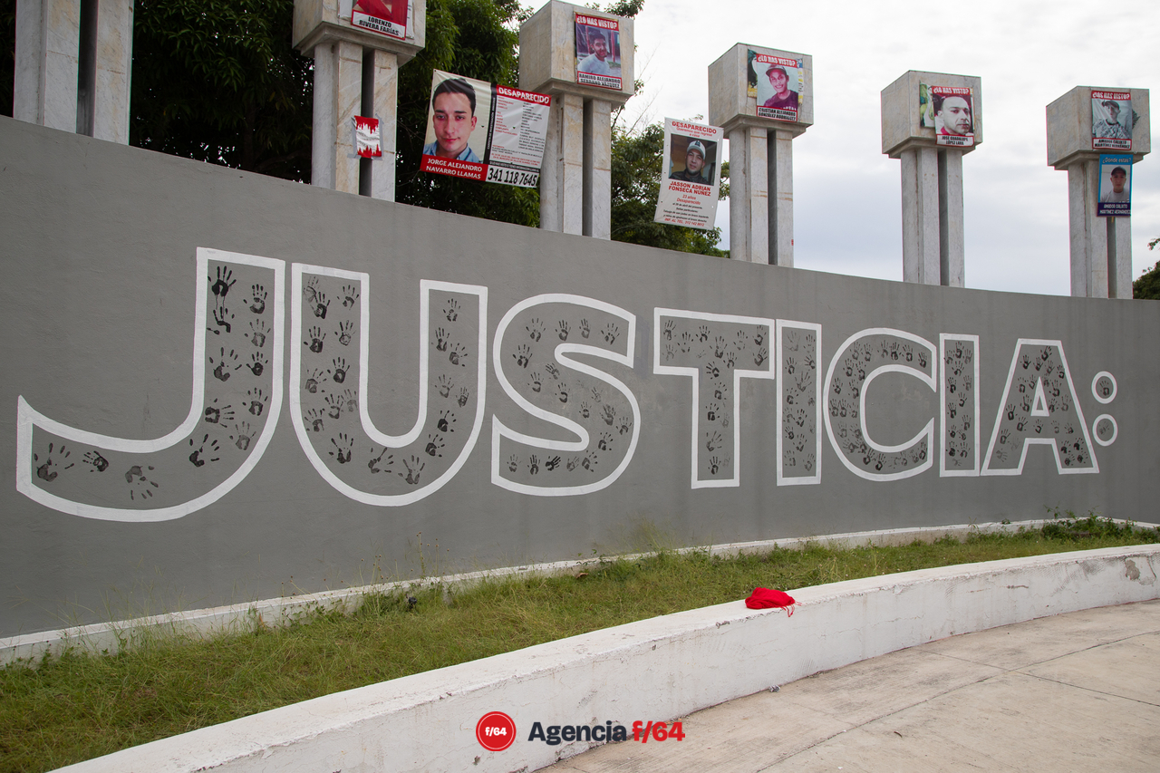 Plaza de las y los desaparecidos en Colima.