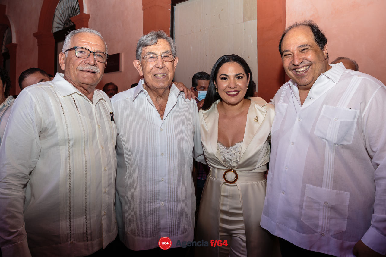 La Gobernadora Indira Vizcaíno Silva, el Ingeniero Cuauhtémoc Cárdenas Solórzano, Cuauhtémoc Cárdenas Batel y Arnoldo Vizcaíno, padre de la Gobernadora.