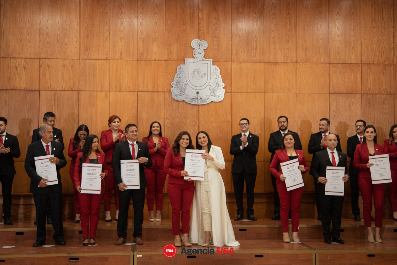 Toma de protesta y entrega de nombramientos al Gabinete de gobierno del Estado de Colima.
Marisol Neri León, Secretaria de Infraestructura, Desarrollo Urbano y Movilidad.