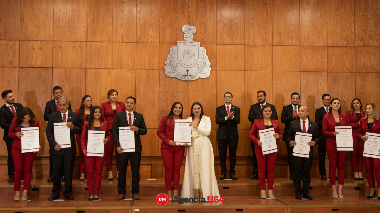 Toma de protesta y entrega de nombramientos al Gabinete de gobierno del Estado de Colima.
María del Rosario Silva Verduzco, Secretaria de Bienestar, Inclusión Social y Mujeres