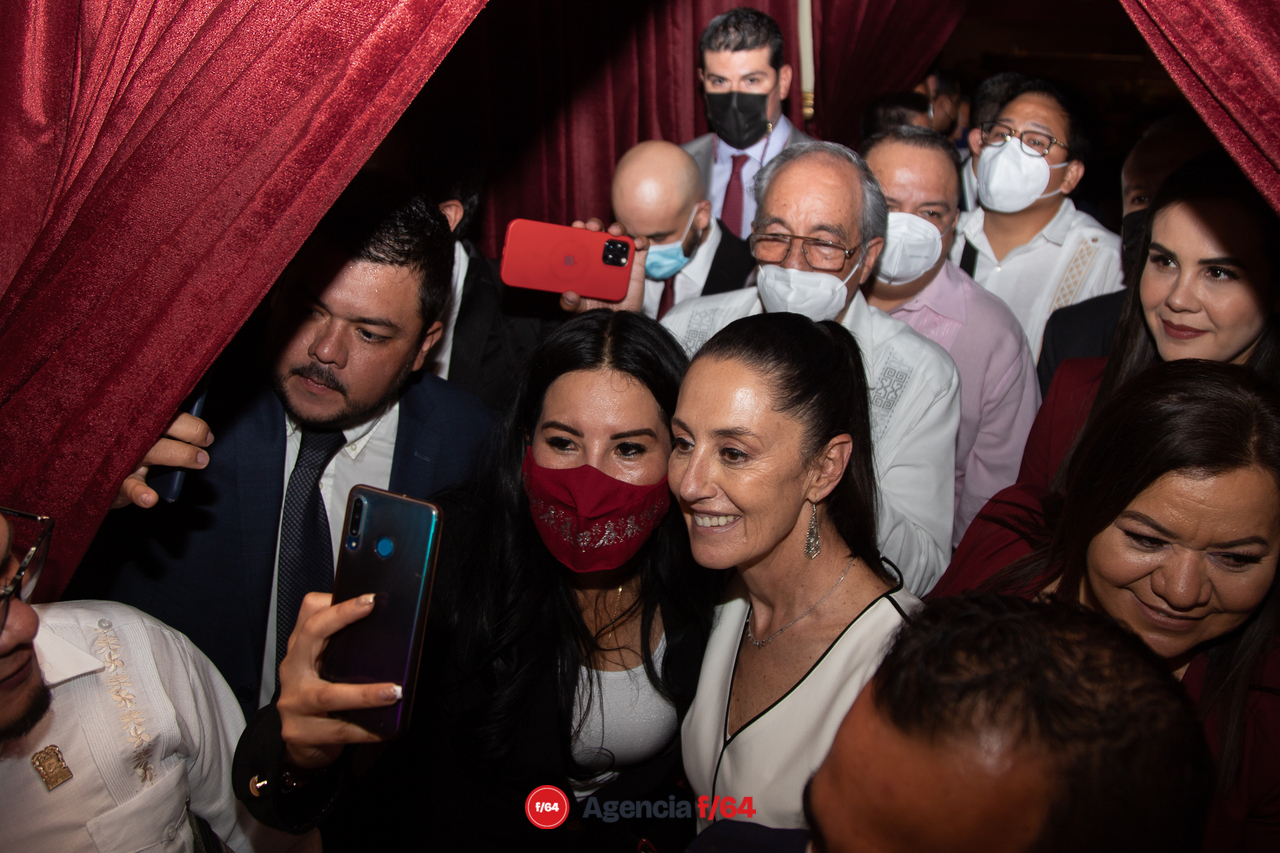 Selfies con la Jefa de Gobierno de CDMX, Claudia Sheinbaum.
