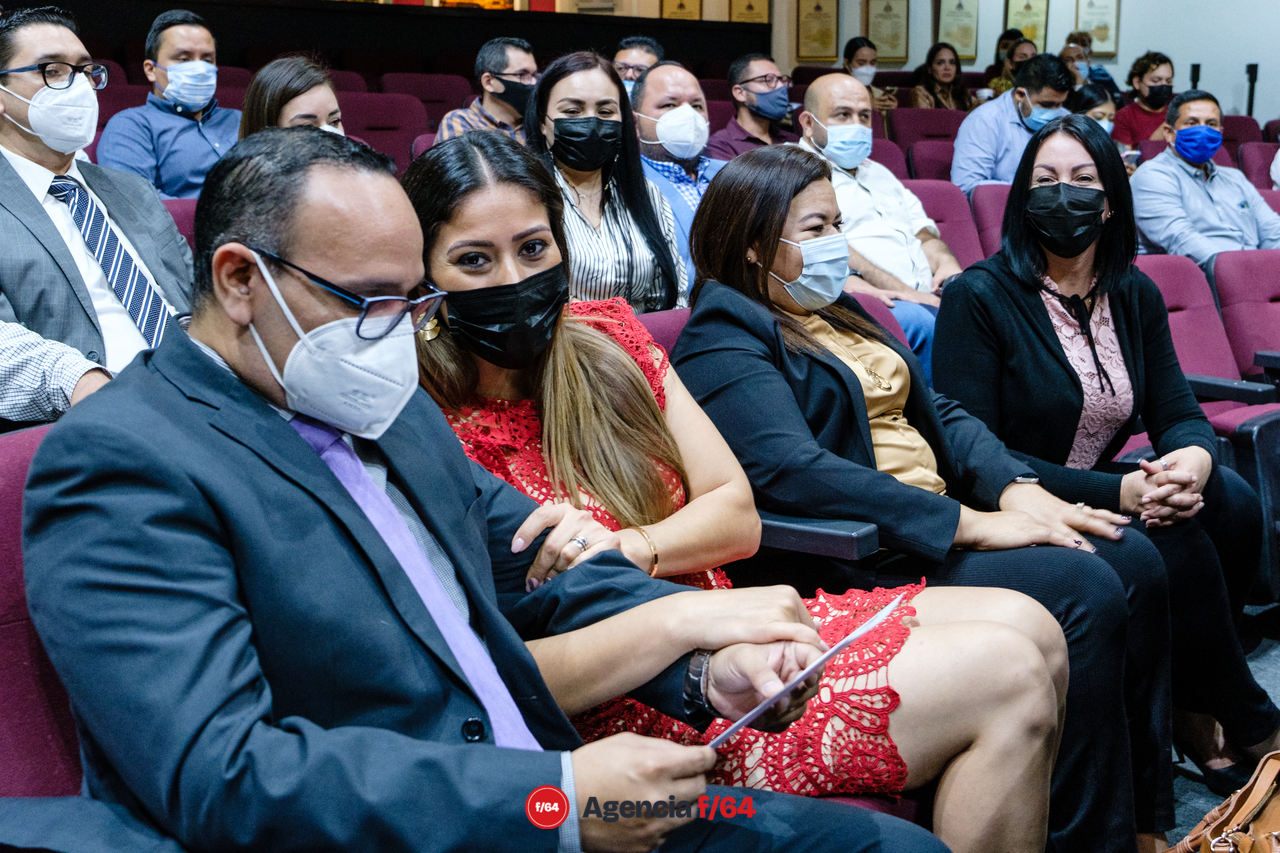 El Lic. Bryan Alejandro García Ramírez tomó protesta ante el Congreso del Estado de Colima como nuevo Fiscal General del Estado de Colima.