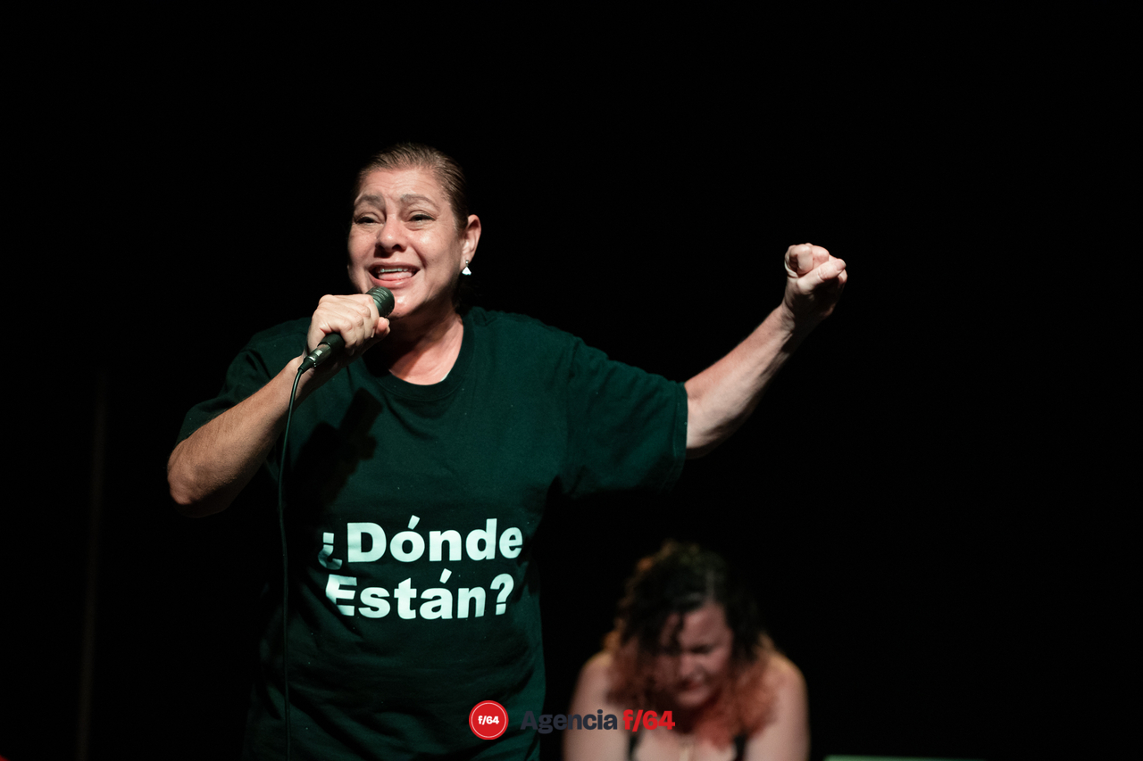 "La Casa de las Amapolas"
La Comuna Teatro.
