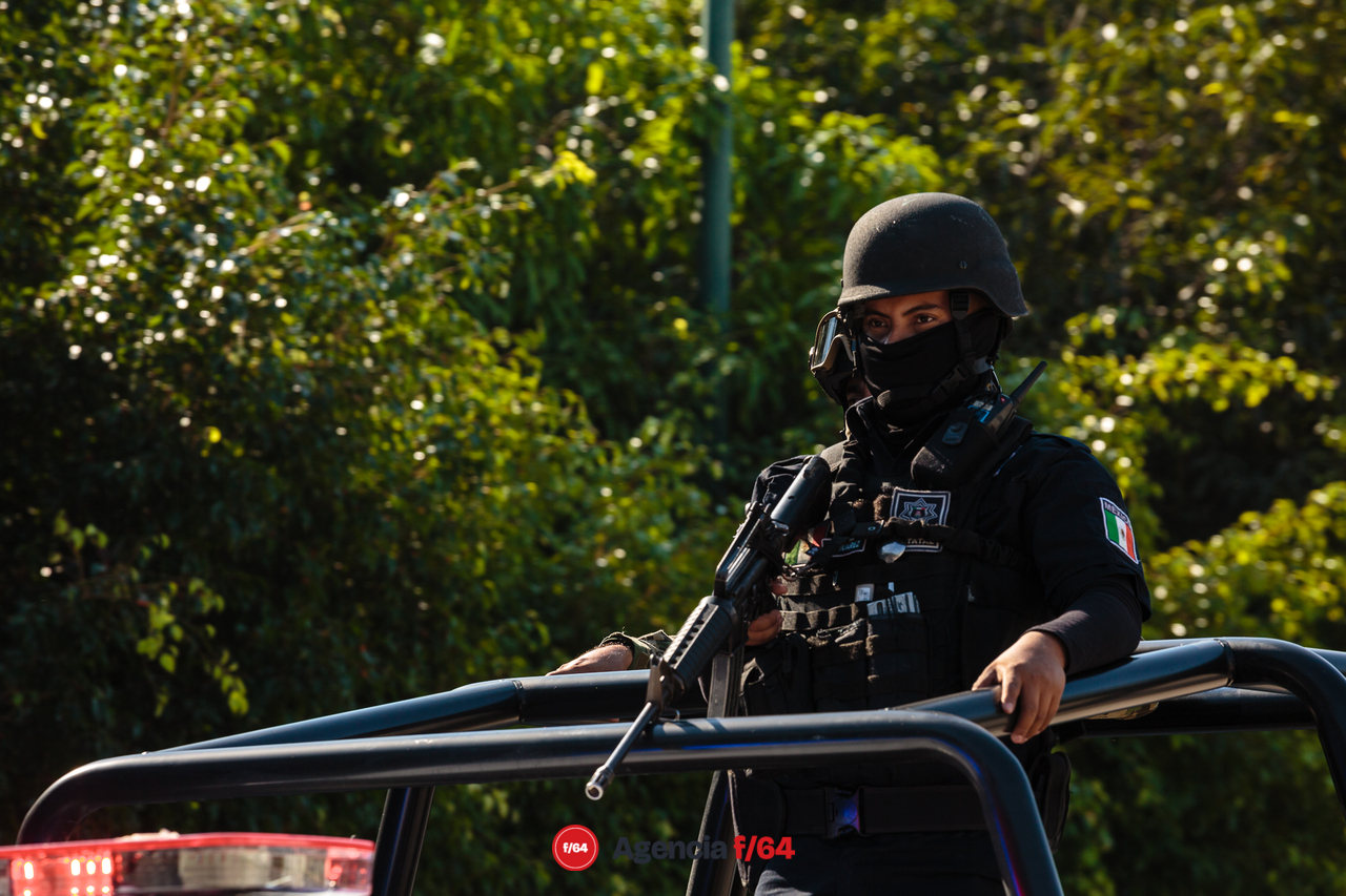 La Gobernadora del Estado de Colima, Indira Vizcaíno Silva, hizo entrega de 53 patrullas a la Policía Estatal. Esto dentro del marco del programa "Calles Seguras".
