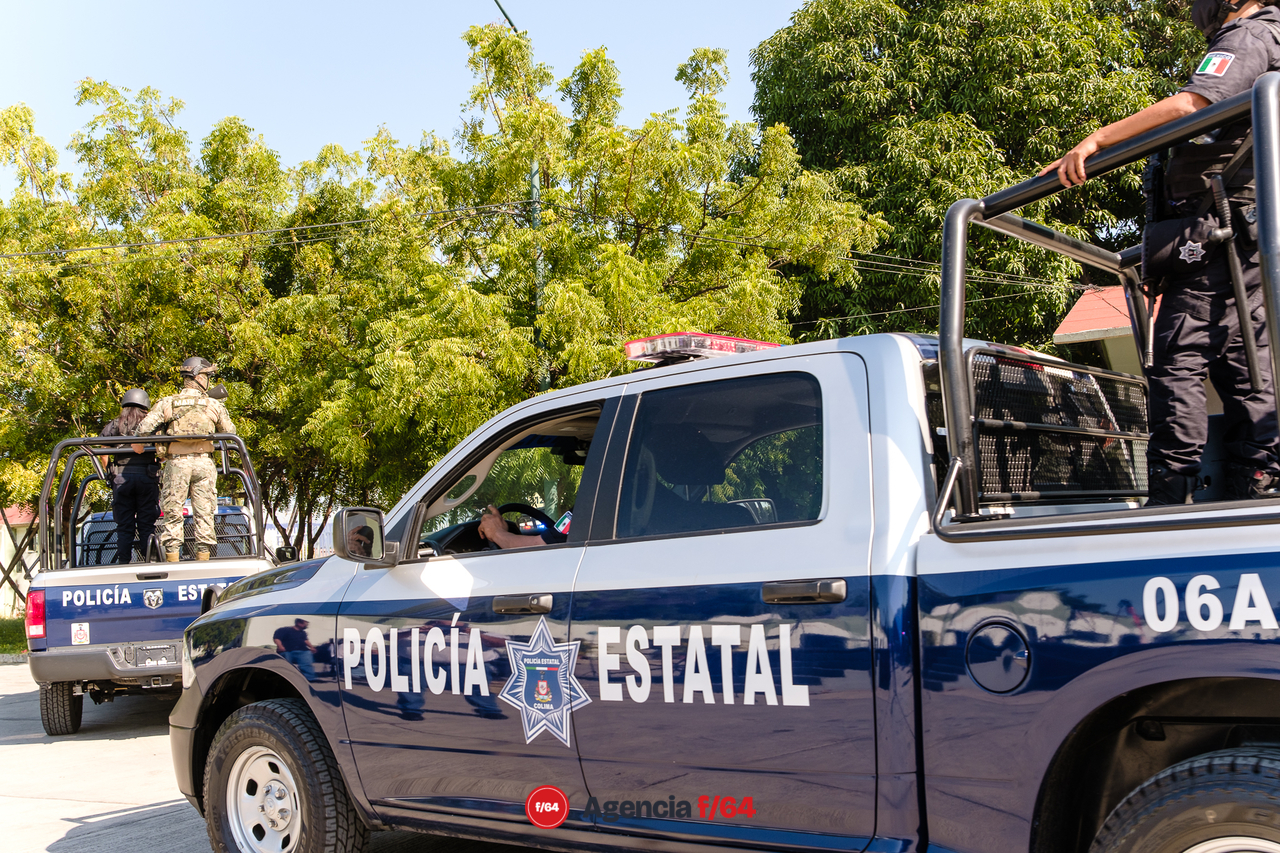 La Gobernadora del Estado de Colima, Indira Vizcaíno Silva, hizo entrega de 53 patrullas a la Policía Estatal. Esto dentro del marco del programa "Calles Seguras".