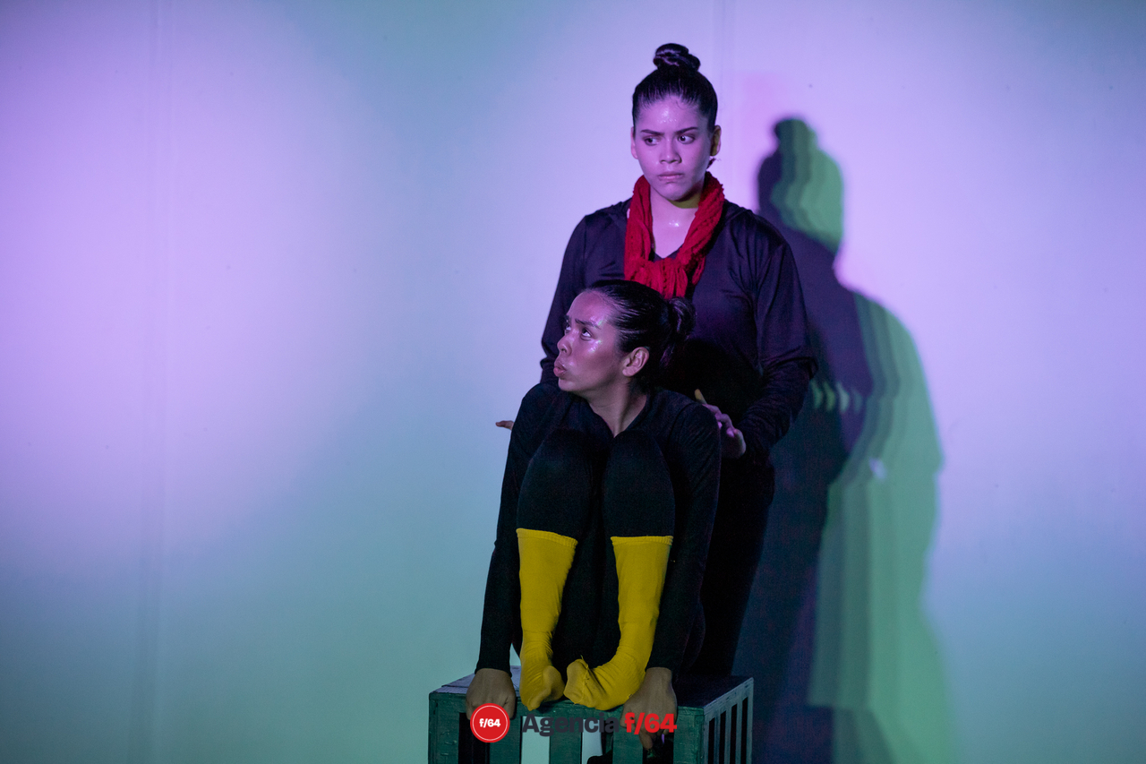 Compañía de Teatro Caracol.