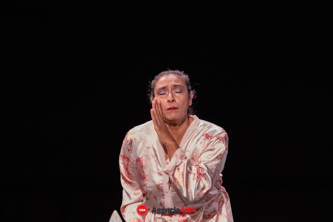 "Solo una Mujer"
Carmen Solorio, actriz.