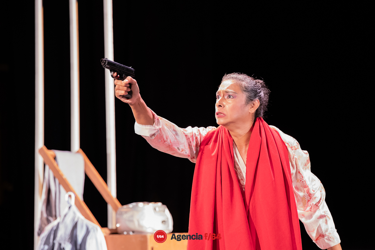 "Solo una Mujer"
Carmen Solorio, actriz.