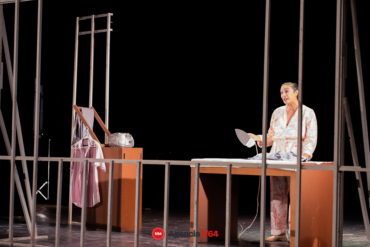 "Solo una Mujer"
Carmen Solorio, actriz.