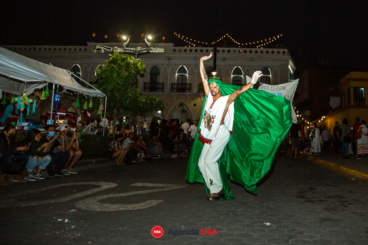 Intervención Queer/Drag frente a la Catedral Basílica Menor.
Colima, Colima.