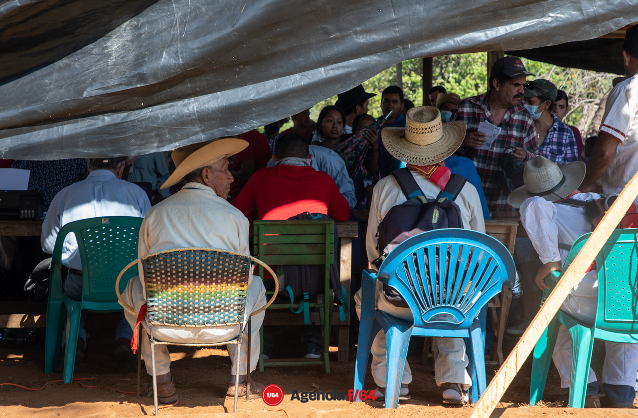 Nombran a Fermín Flores Elias y a Eusebio Ciprian Prudencio cómo nuevos representantes jurídicos para todo los tramites y litigios que tengan que ver con Registro Agrario Nacional (RAN) y lucha por defensa del Territorio de la Sierra de Manantlán. 