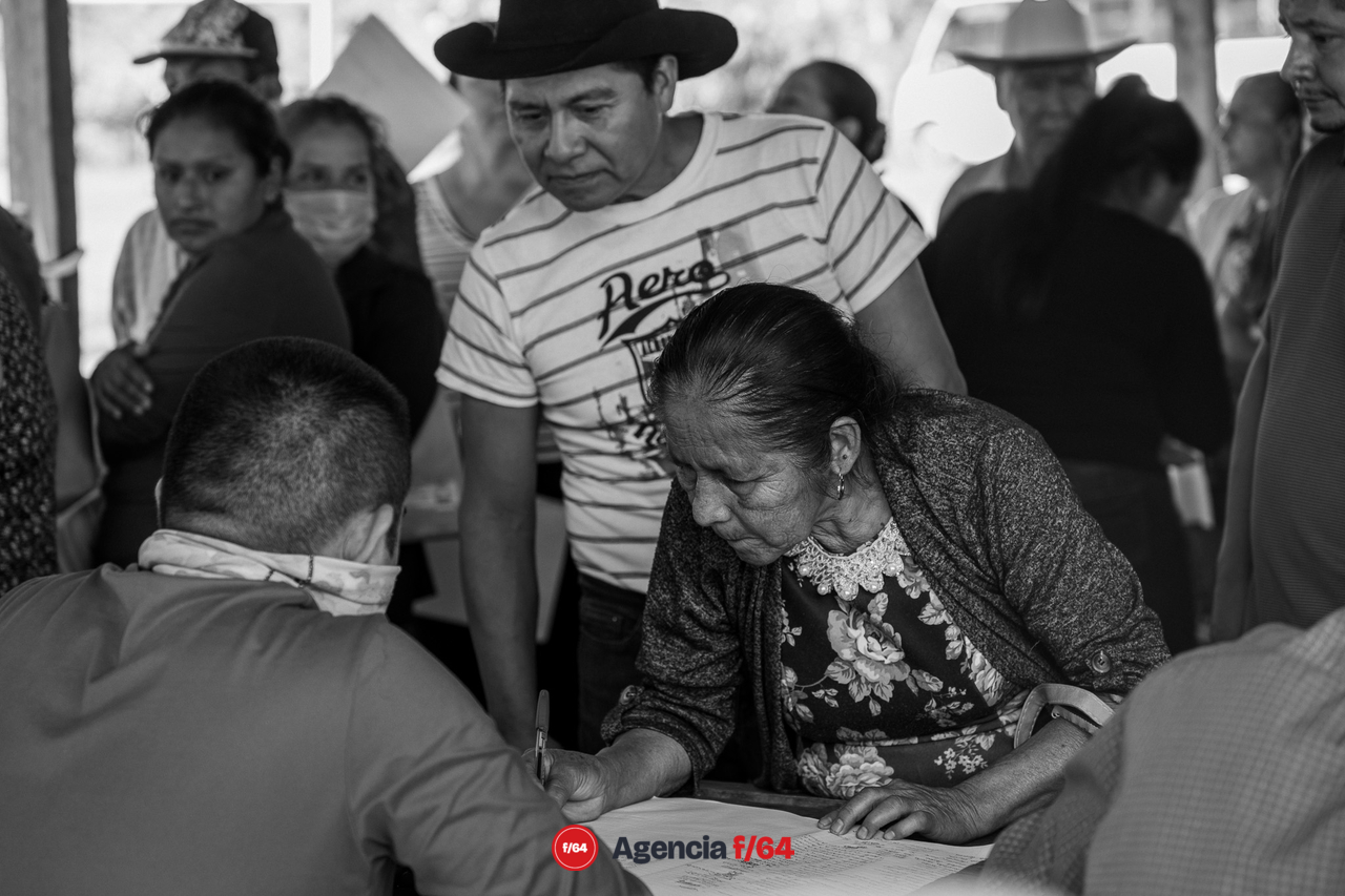 Nombran a Fermín Flores Elias y a Eusebio Ciprian Prudencio cómo nuevos representantes jurídicos para todo los tramites y litigios que tengan que ver con Registro Agrario Nacional (RAN) y lucha por defensa del Territorio de la Sierra de Manantlán. 