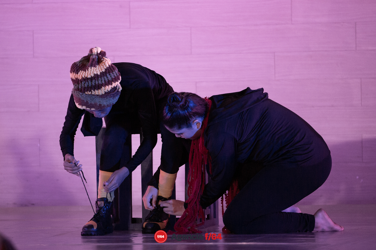 Los cuervos no se peinan.
Compañía de Teatro Caracol.