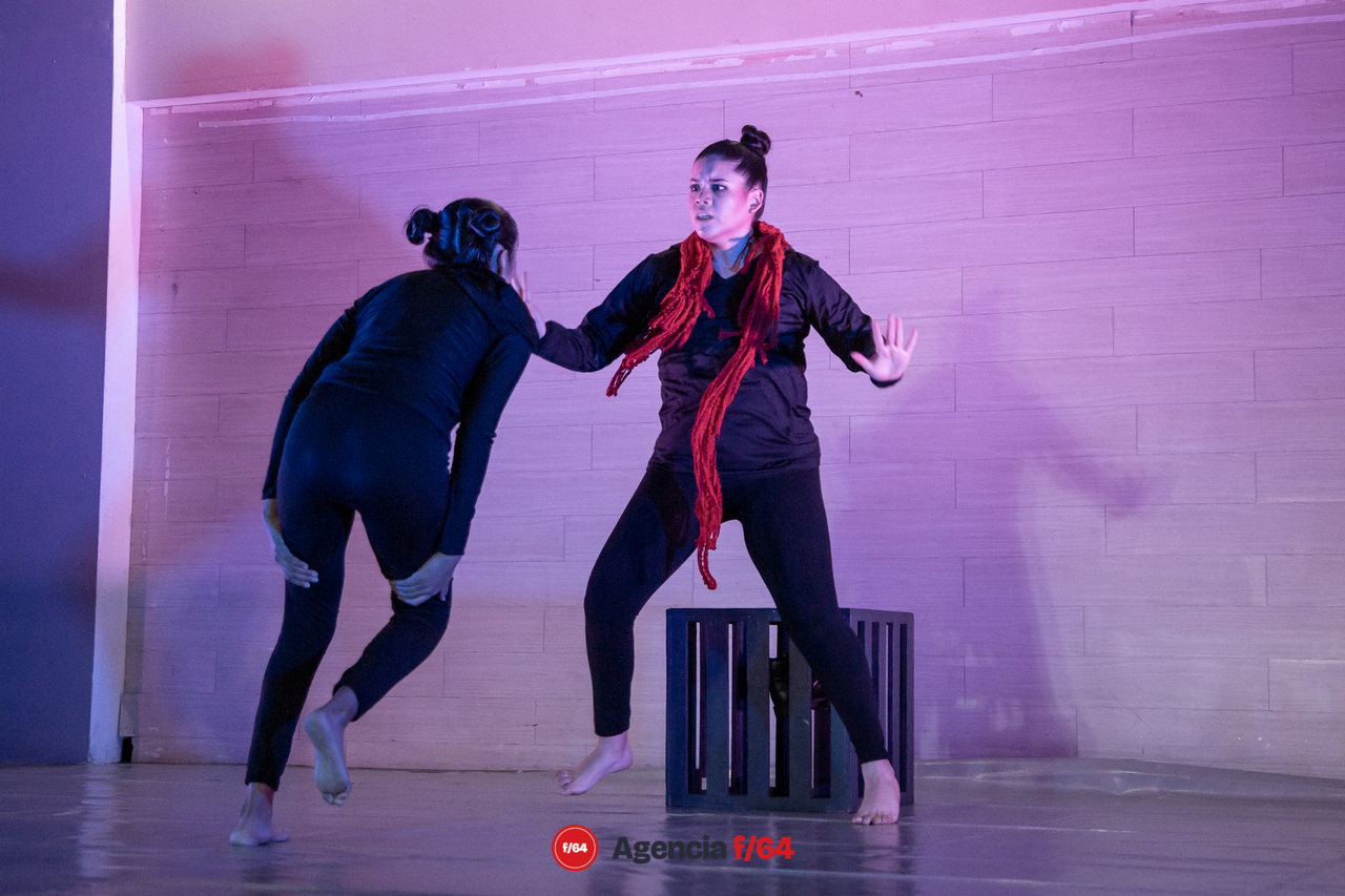 Los cuervos no se peinan.
Compañía de Teatro Caracol.