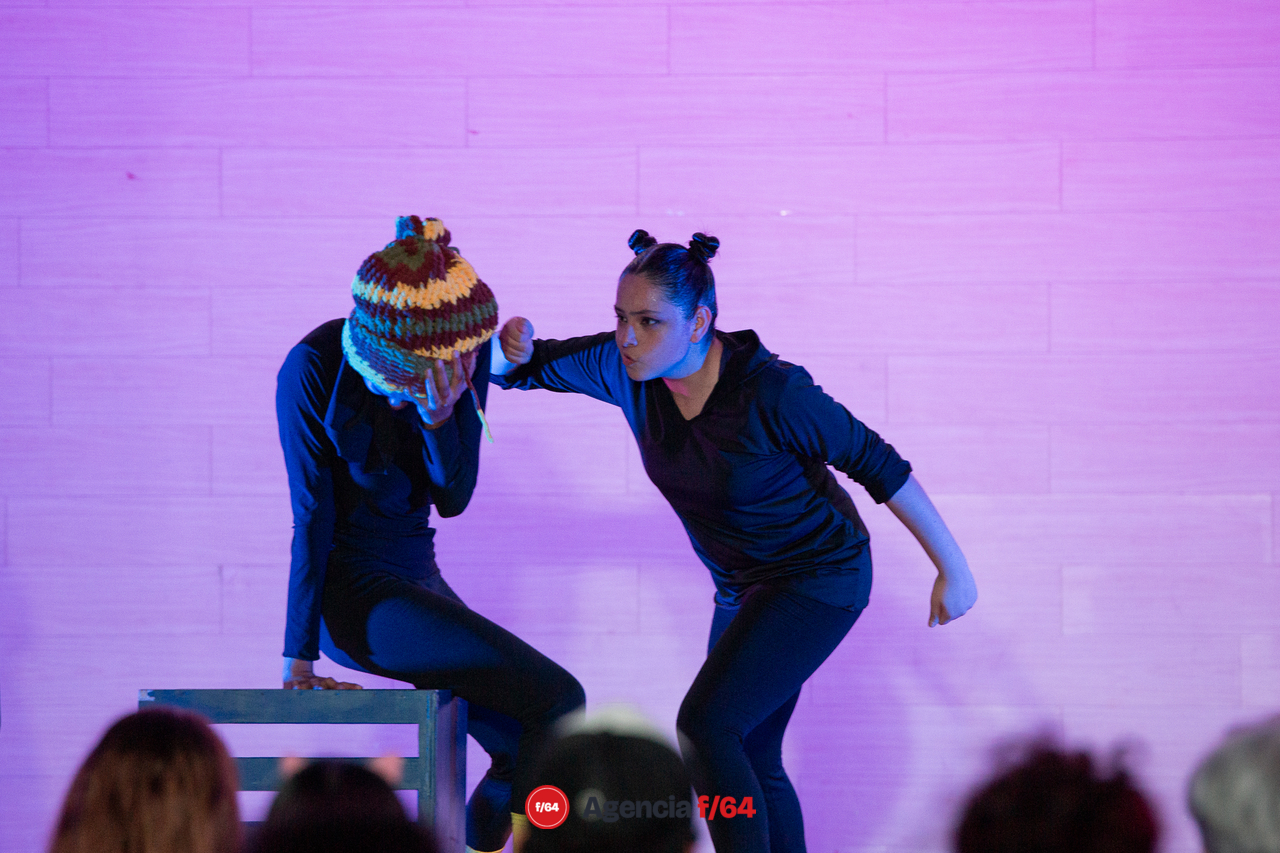 Los cuervos no se peinan.
Compañía de Teatro Caracol.