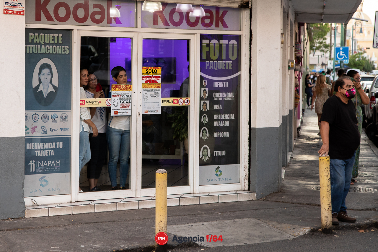 Cientos de mujeres salen a las calles con motivo del 8M.