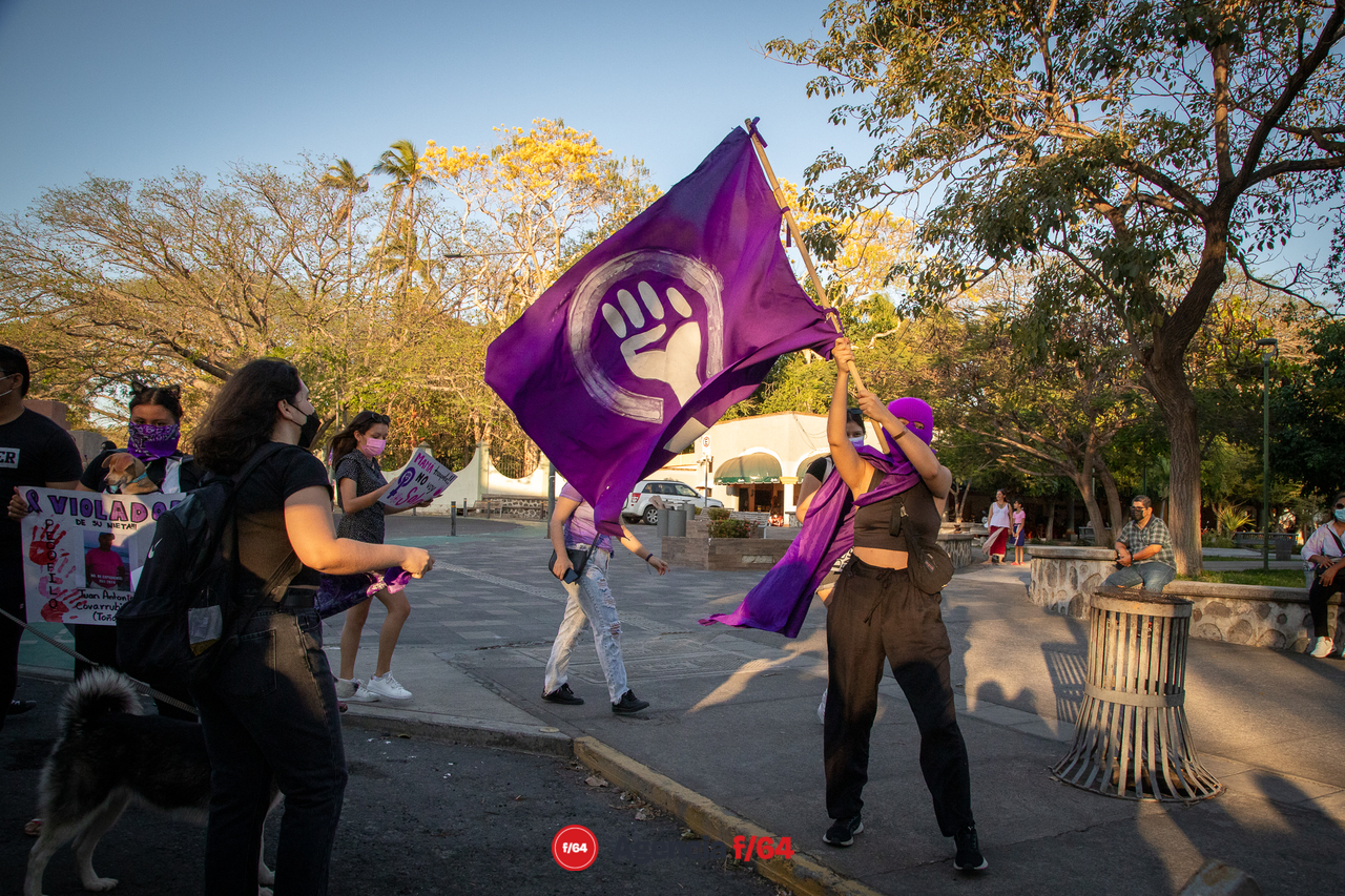 Cientos de mujeres salen a las calles con motivo del 8M.