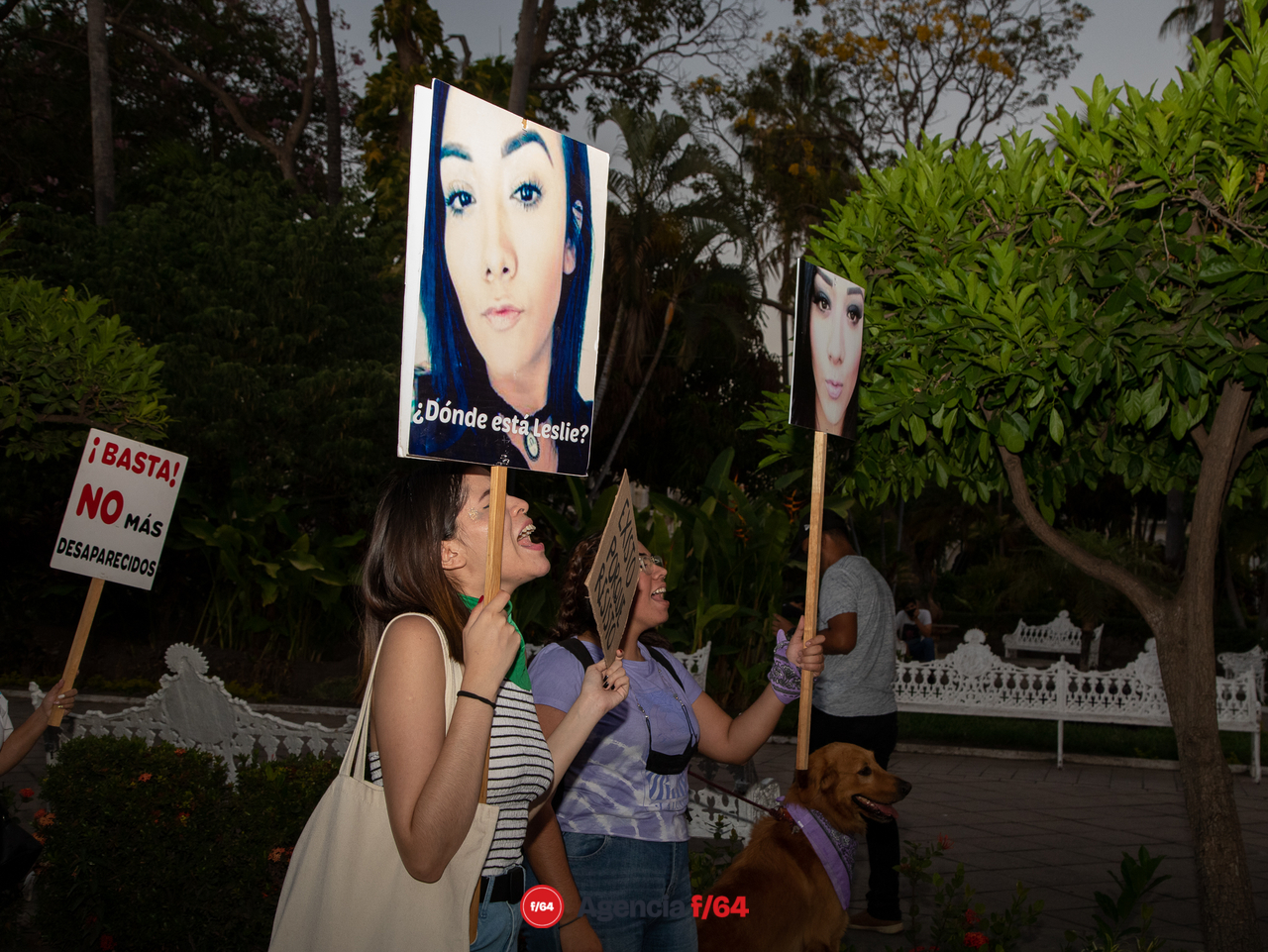 Cientos de mujeres salen a las calles con motivo del 8M.