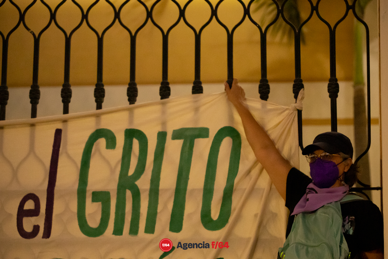 Cientos de mujeres salen a las calles con motivo del 8M.