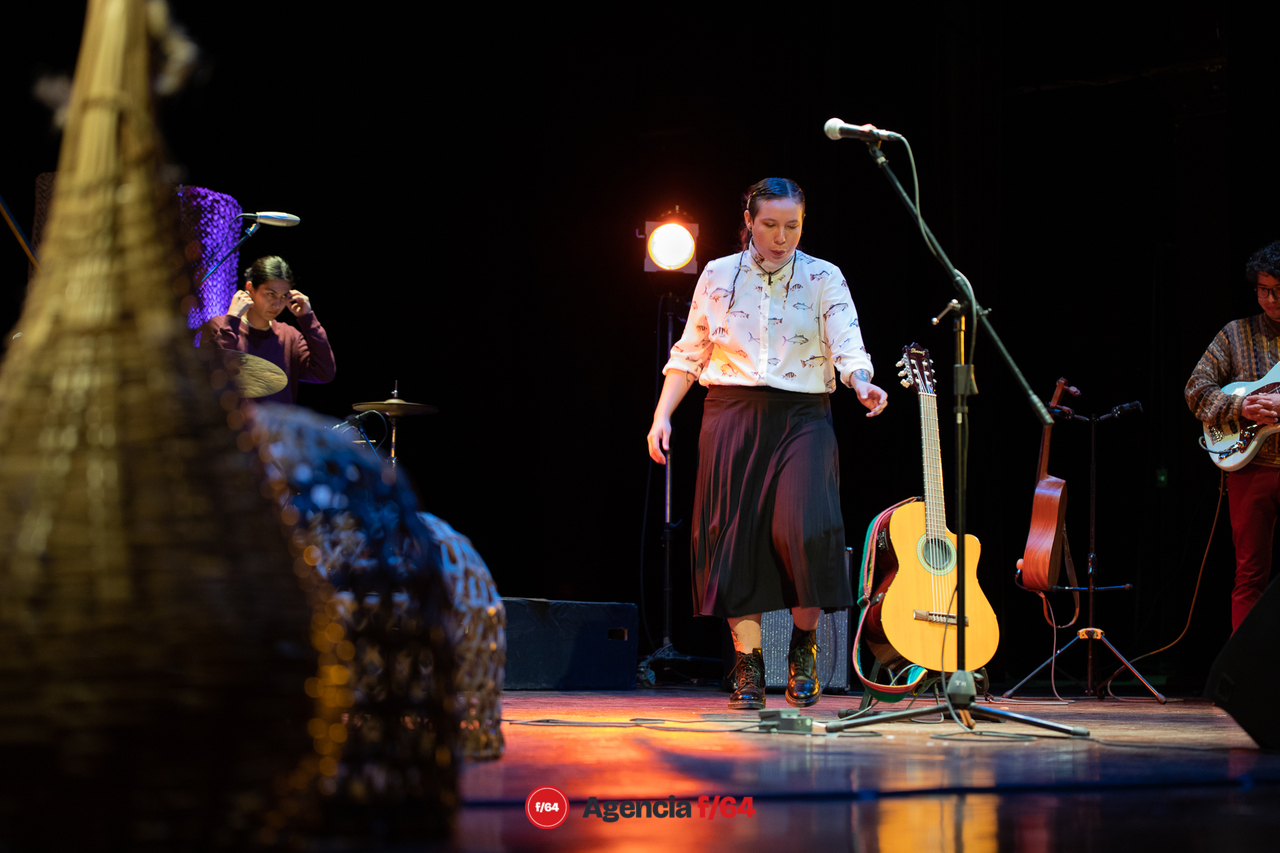 Ingrid Guijarro presenta su más reciente álbum en Teatro Hidalgo.
Colima, col.