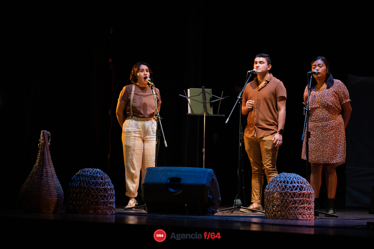 Ingrid Guijarro presenta su más reciente álbum en Teatro Hidalgo.
Colima, col.