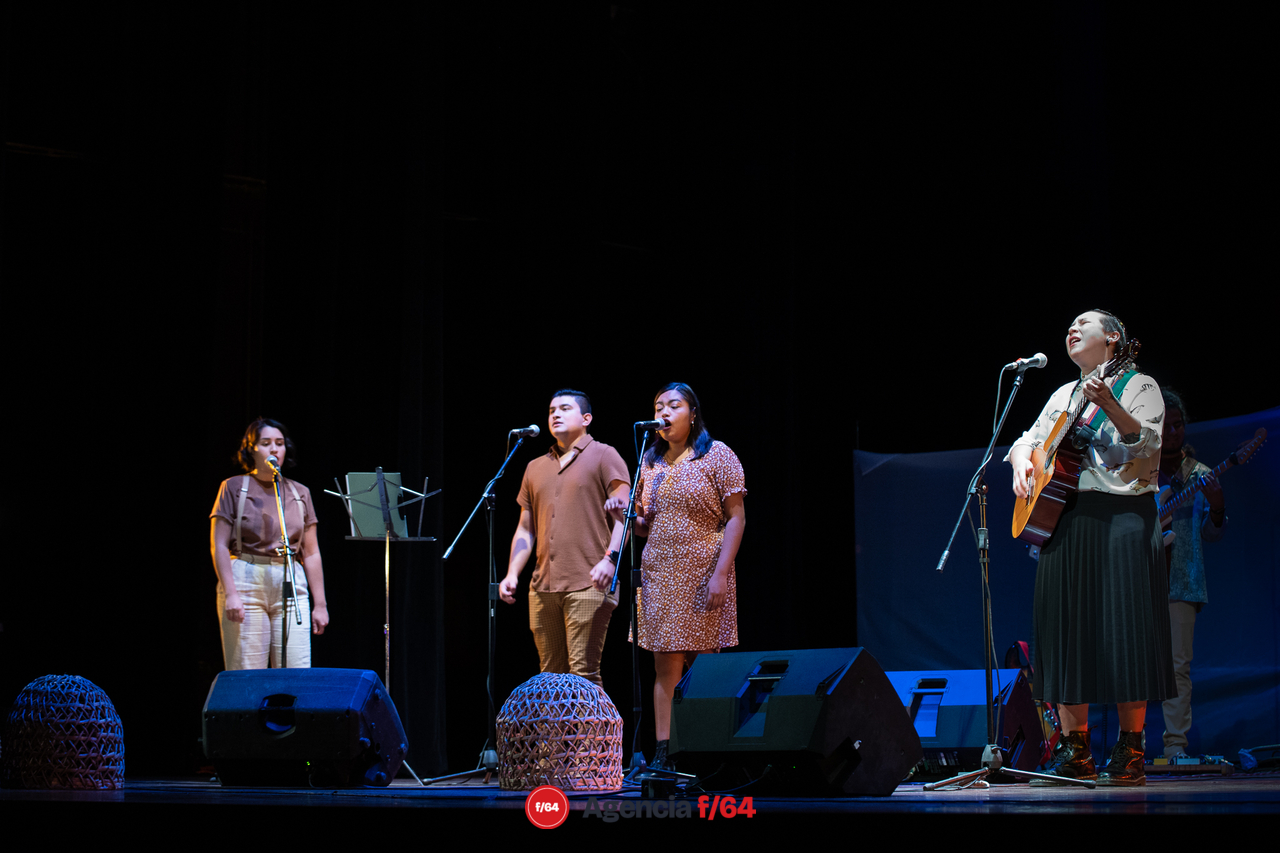 Ingrid Guijarro presenta su más reciente álbum en Teatro Hidalgo.
Colima, col.