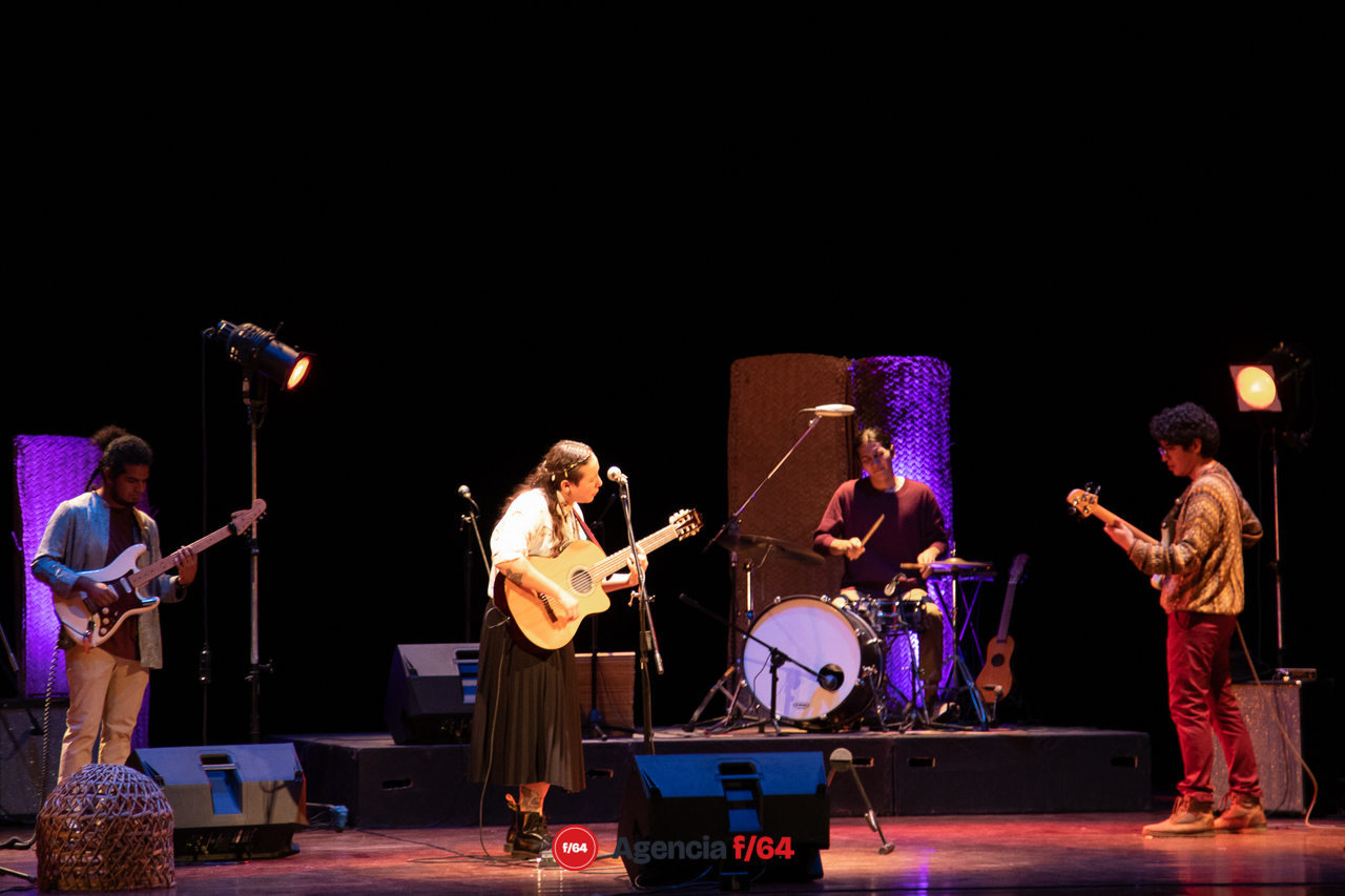 Ingrid Guijarro presenta su más reciente álbum en Teatro Hidalgo.
Colima, col.