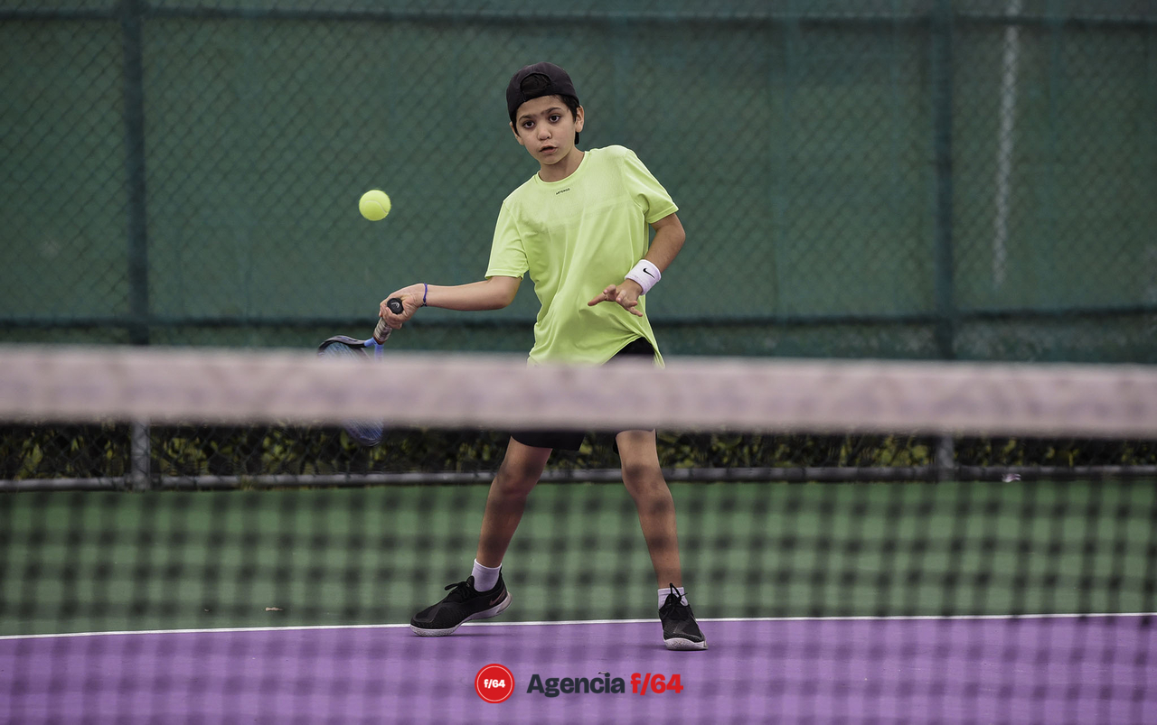 Competencia de tenis 