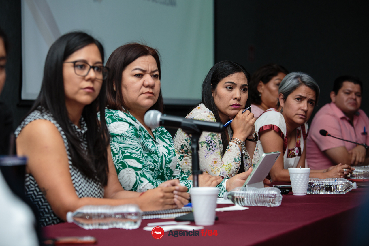Acuerdos para fortalecer el Sistema Estatal de Búsquedas de Personas en conjunto con la Fiscalía General del Estado (FGE) y la Comisión de Búsqueda de Personas del Estado de Colima.