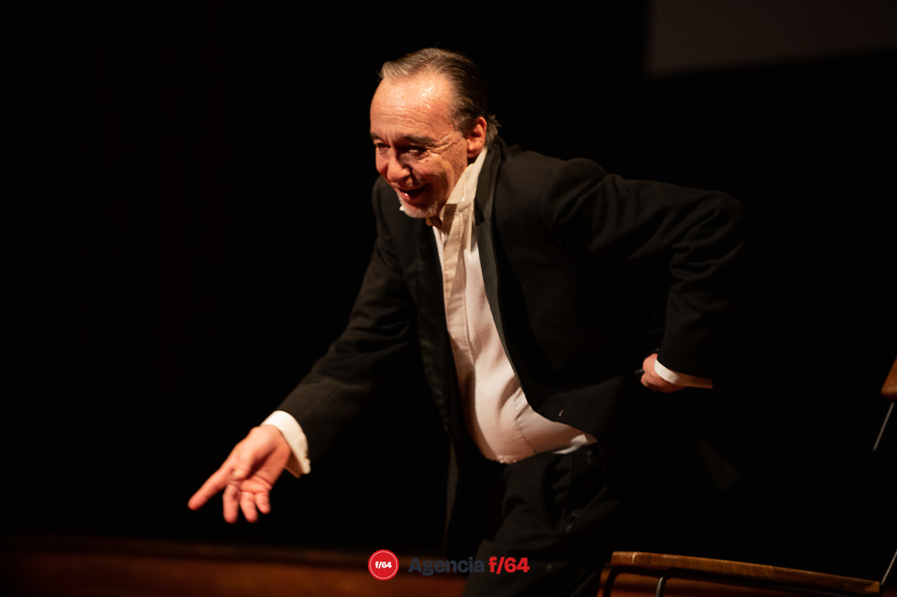 David Hevia.
Festival de Teatro a Una Sola Voz.
Colima, Col.