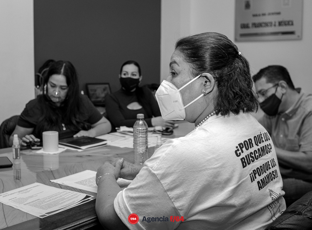 Carmen Sepulveda, presidenta del Colectivo Red Desaparecidos en Colima A.C. fue la única integrante del colectivo a quien le fue permitido acceder y presenciar la comparecencia privada de Comisionada para la Búsqueda de Desaparecidos en Colima, la Lic. Rosa Evelia Pérez Valdivia. Cabe resaltar que a Carmen Sepulveda solo le fueron permitidos escasos cinco minutos para denunciar las deficiencias y omisiones por porte de Perez Valdivia y su Comisión a cargo.  