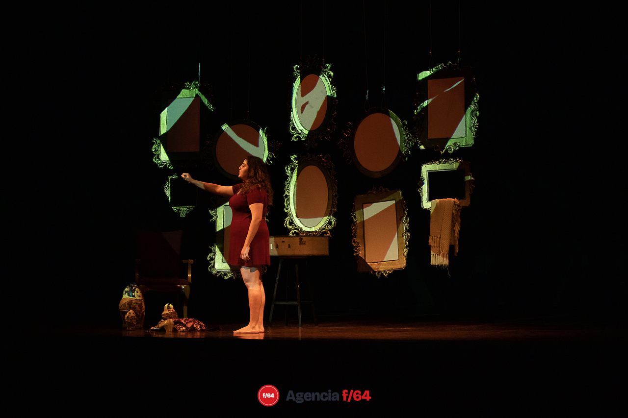 Matrioskas: reivindicación del silencio transgeneracional.
Aileen Elizalde Gardini.
17º Festival a una sola voz. Colima.