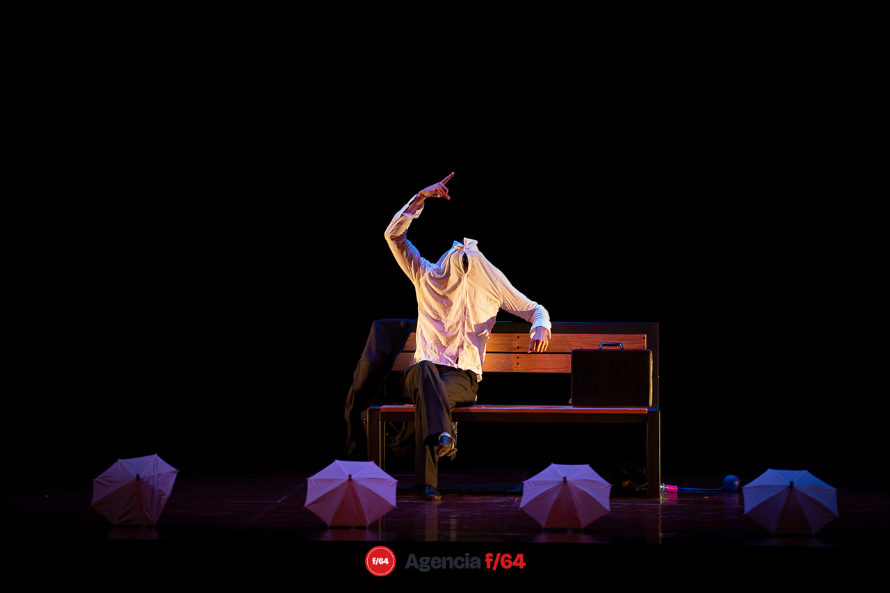 Alfredo Ávila Castro.
 17º Festival de Teatro  a Una Sola voz.
Colima, Col.