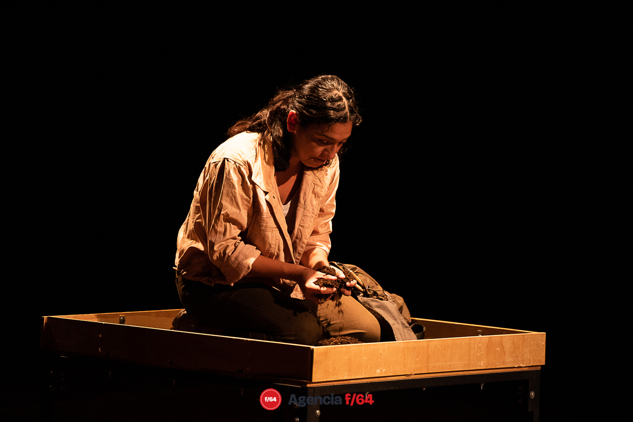 Karla Piedra Solís.
17º Festival de Teatro a Una Sola Voz.
Colima, Col.