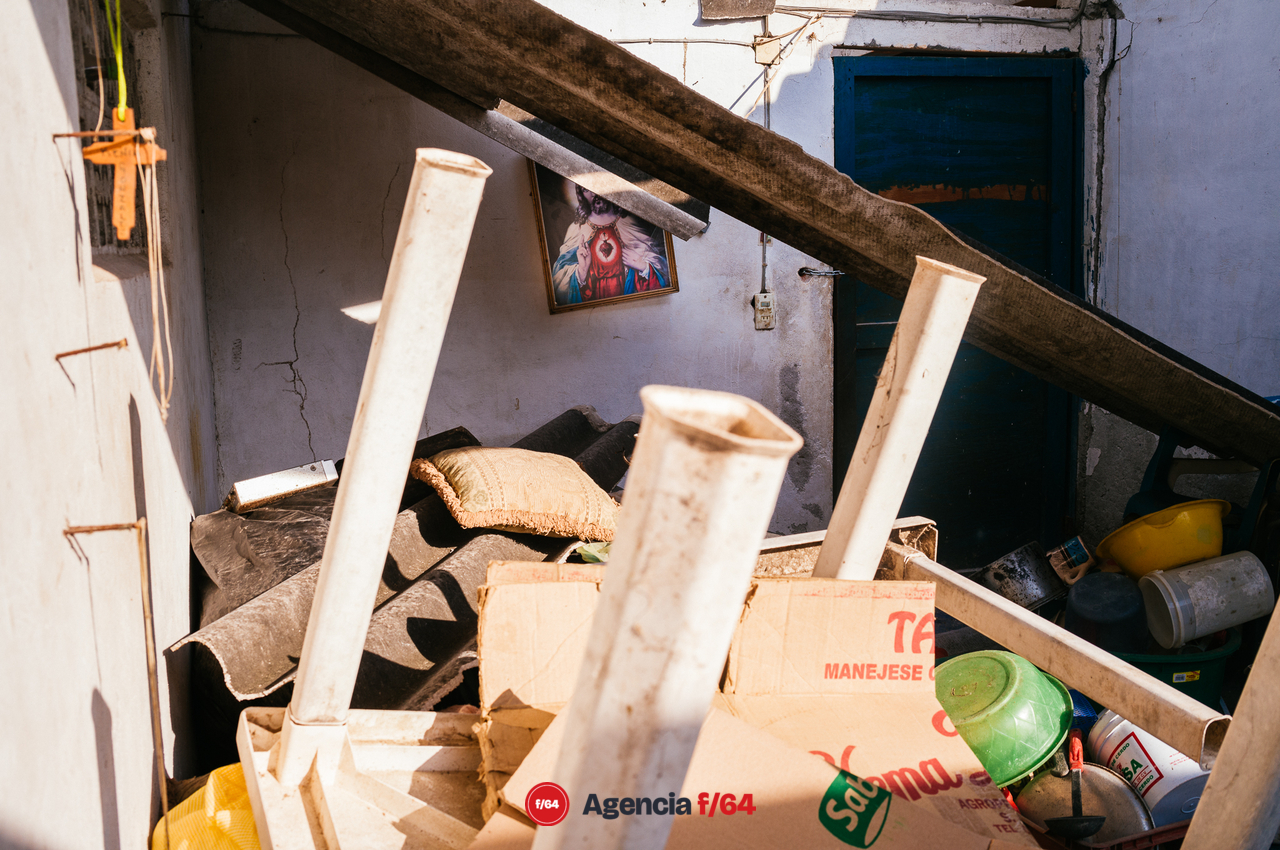 La comunidad más afectada del municipio de Cohuayana en Michoacán de Ocampo fue Boca de Apiza, comunidad pesquera y de servicios.
Aún esperan ayuda de parte de los tres niveles de gobierno para comenzar la reconstrucción.
