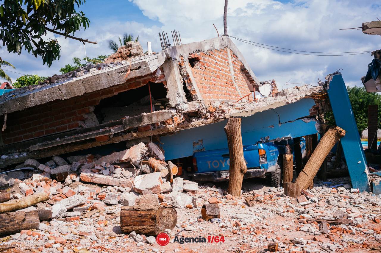 Daños en la comunidad de San Vicente en el municipio de Cohuayana, Michoacán de Ocampo.