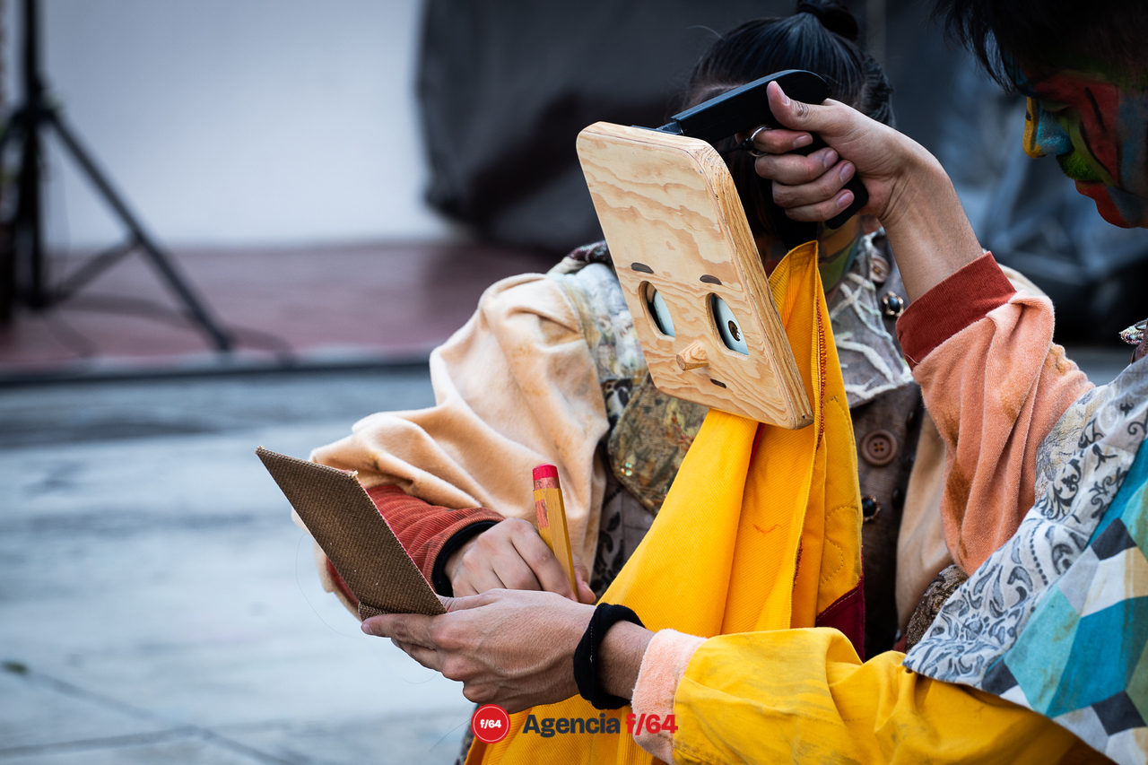 Rompamos la burbuja. Una obra de teatro sin etiquetas.
Pies Hinchados. Colectivo Teatral.

Casa Caracol. Artes escénicas para niñas, niños y jóvenes.