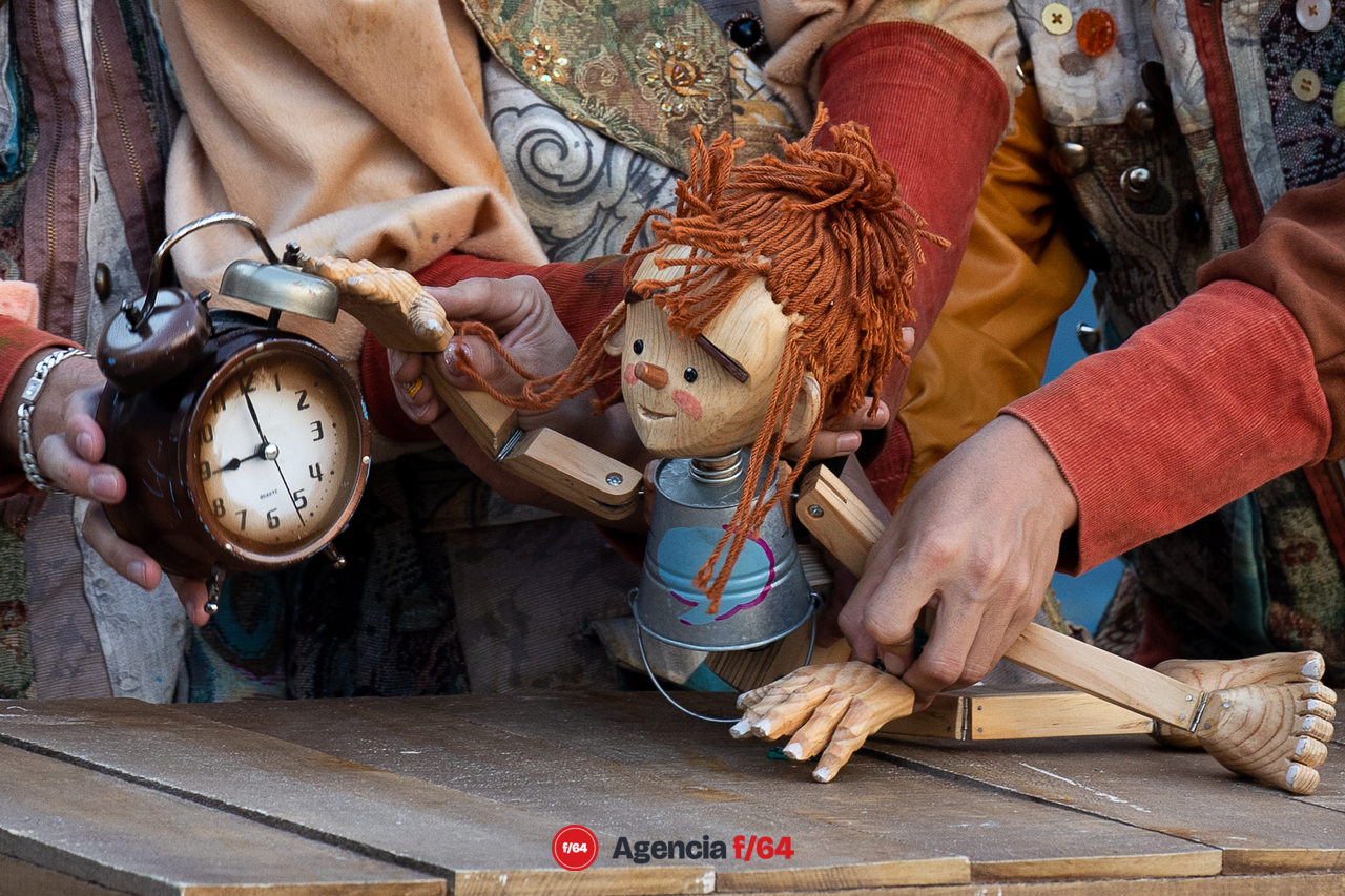 Rompamos la burbuja. Una obra de teatro sin etiquetas.
Pies Hinchados. Colectivo Teatral.

Casa Caracol. Artes escénicas para niñas, niños y jóvenes.