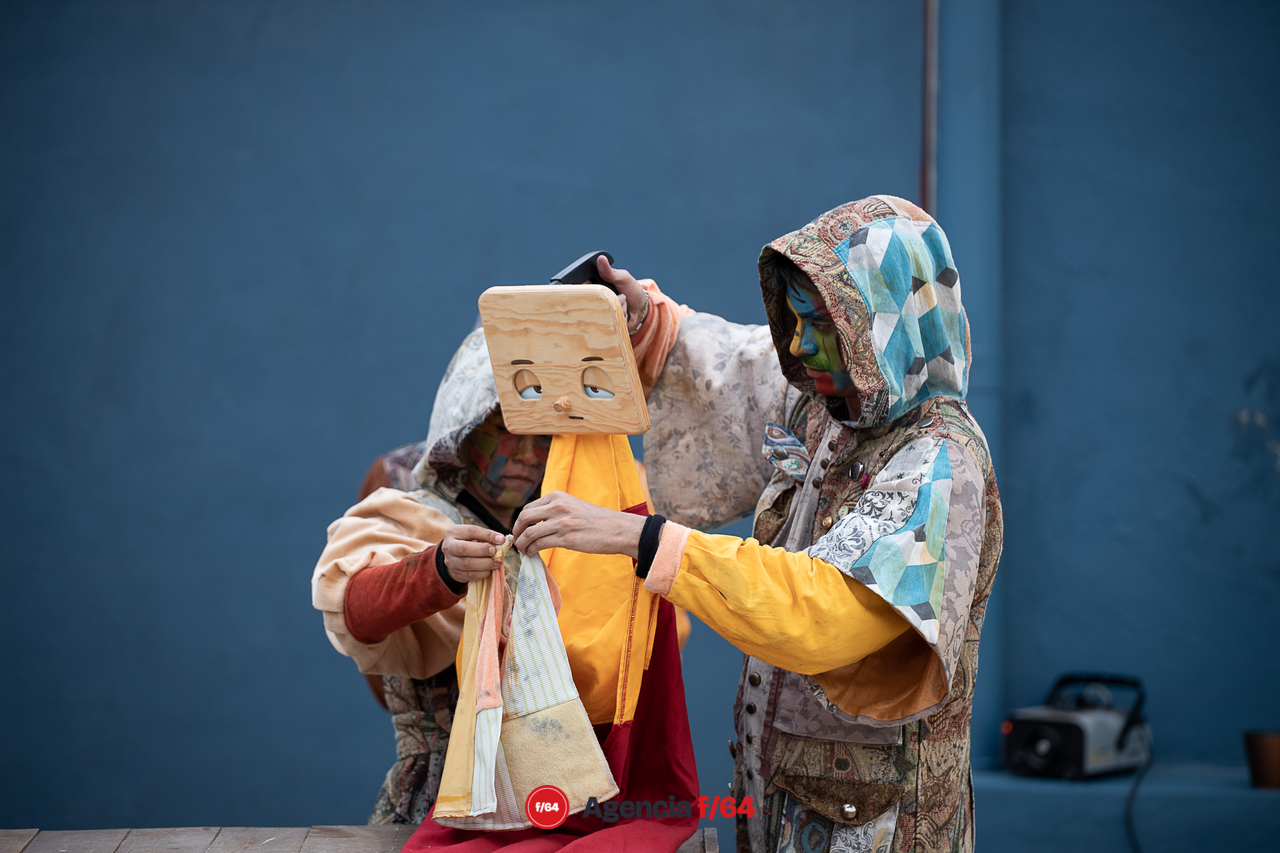 Rompamos la burbuja. Una obra de teatro sin etiquetas.
Pies Hinchados. Colectivo Teatral.

Casa Caracol. Artes escénicas para niñas, niños y jóvenes.