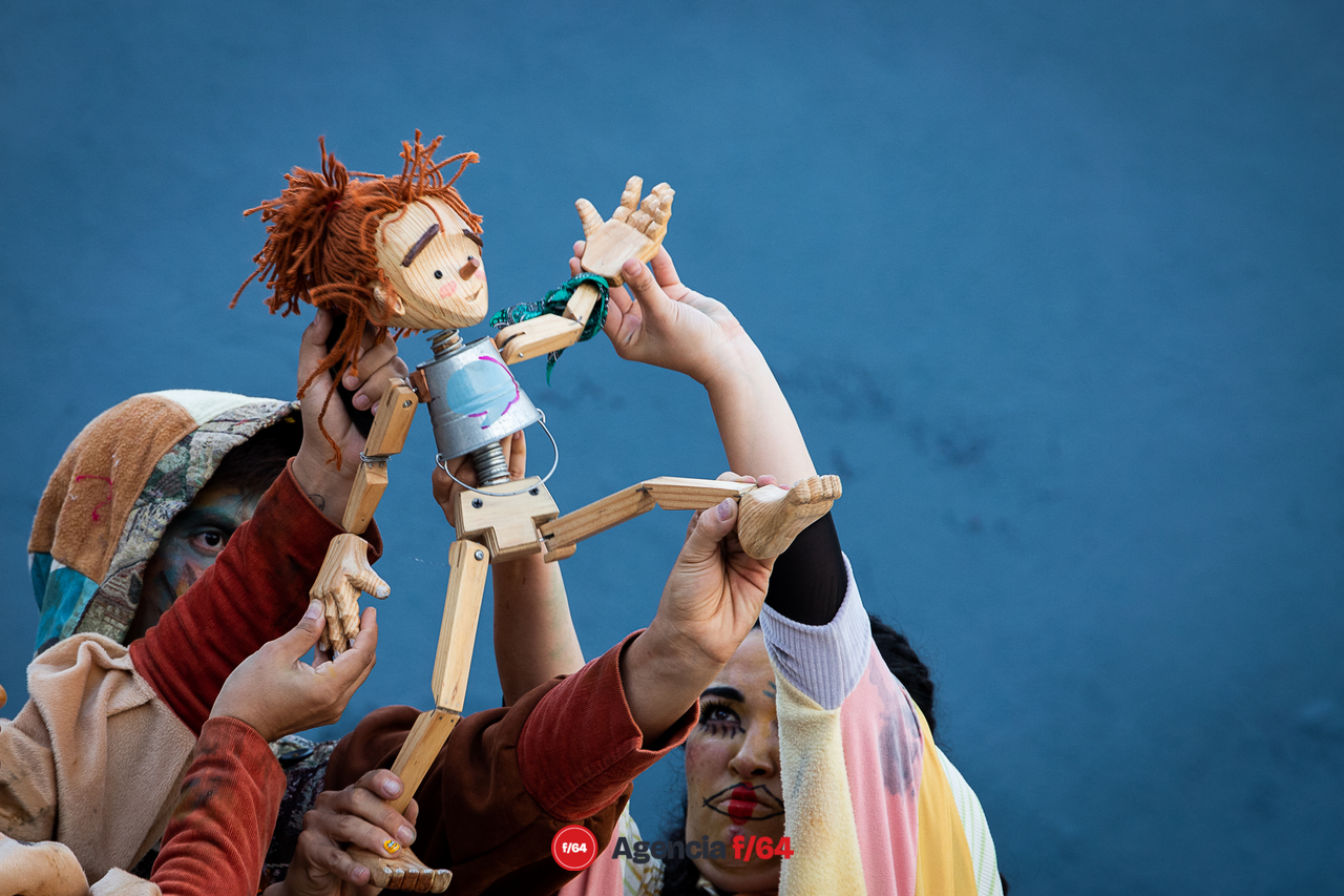Rompamos la burbuja. Una obra de teatro sin etiquetas.
Pies Hinchados. Colectivo Teatral.

Casa Caracol. Artes escénicas para niñas, niños y jóvenes.