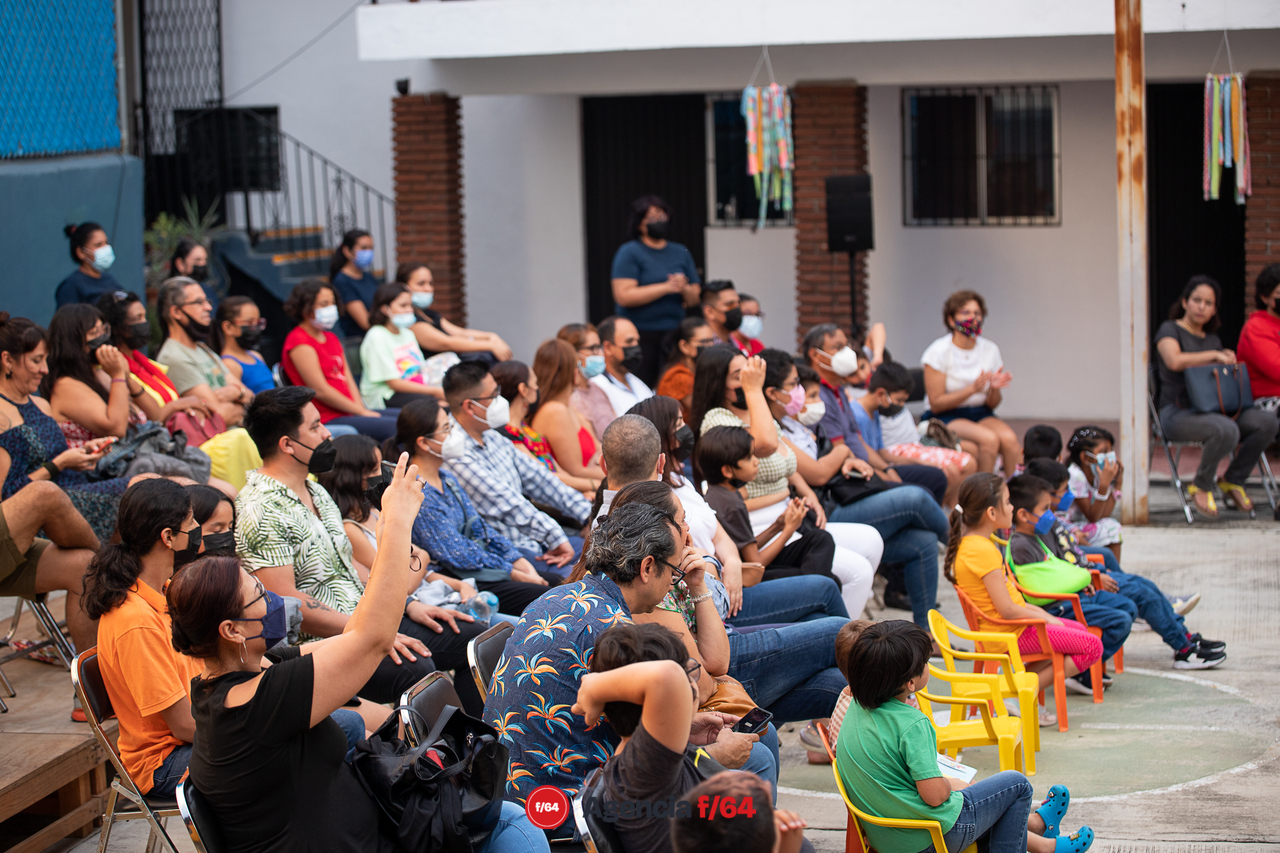 Rompamos la burbuja. Una obra de teatro sin etiquetas.
Pies Hinchados. Colectivo Teatral.

Casa Caracol. Artes escénicas para niñas, niños y jóvenes.