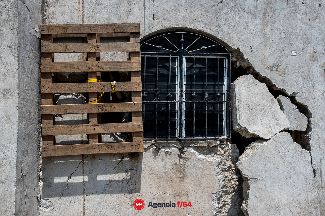 Familias aún esperan ayuda para rescatar sus pertenencias y/o recuperar sus hogares dañados por el sismo de 7.7 grados ocurrido el 19 de septiembre 2022.