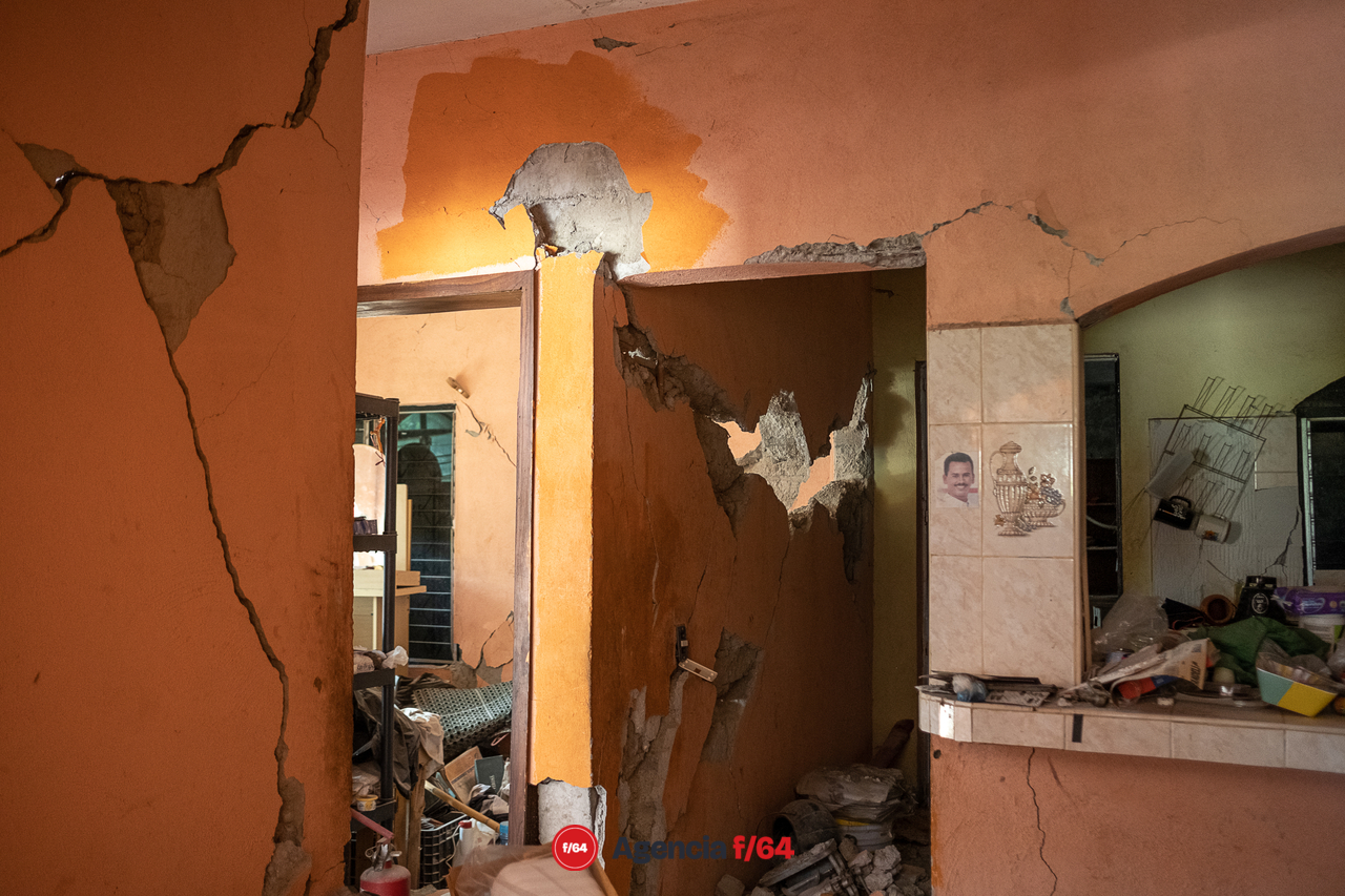 Familias aún esperan ayuda para rescatar sus pertenencias y/o recuperar sus hogares dañados por el sismo de 7.7 grados ocurrido el 19 de septiembre 2022.