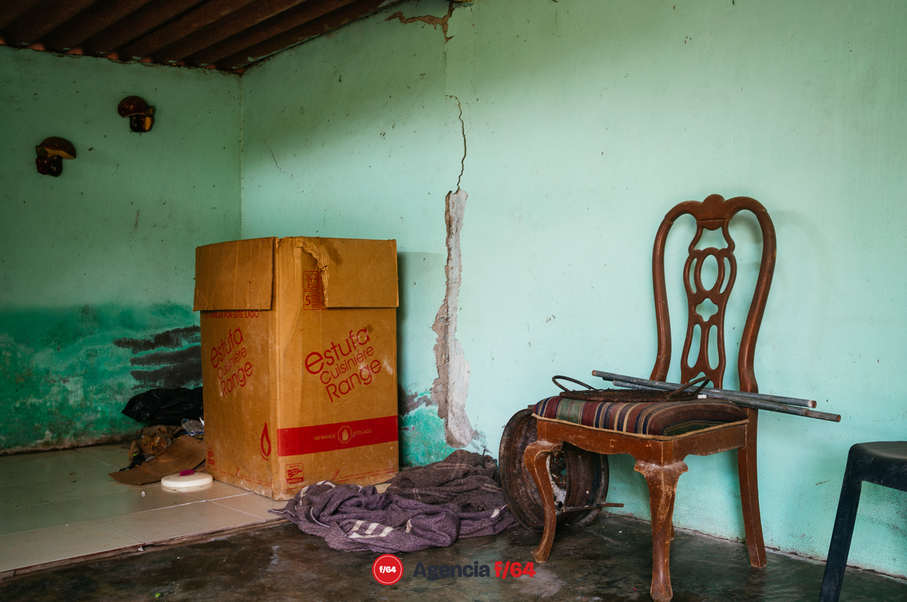 Familias aún esperan ayuda para rescatar sus pertenencias y/o recuperar sus hogares dañados por el sismo de 7.7 grados ocurrido el 19 de septiembre 2022.