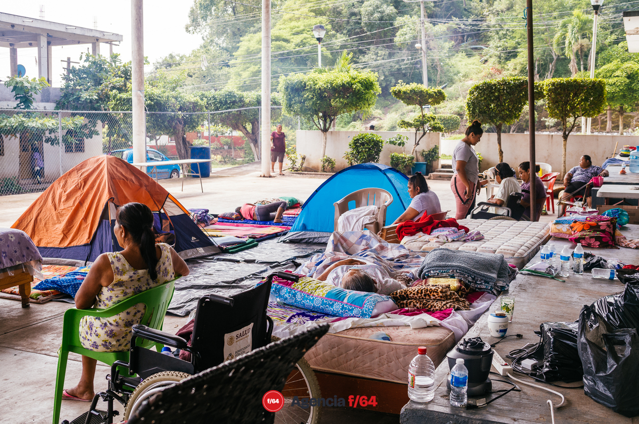 Familias aún esperan ayuda para rescatar sus pertenencias y/o recuperar sus hogares dañados por el sismo de 7.7 grados ocurrido el 19 de septiembre 2022.