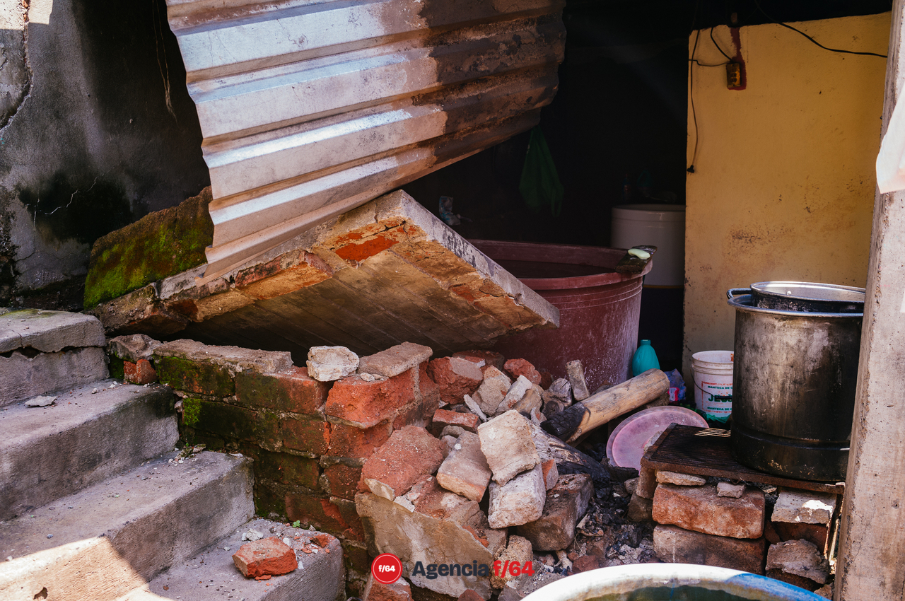 Familias aún esperan ayuda para rescatar sus pertenencias y/o recuperar sus hogares dañados por el sismo de 7.7 grados ocurrido el 19 de septiembre 2022.